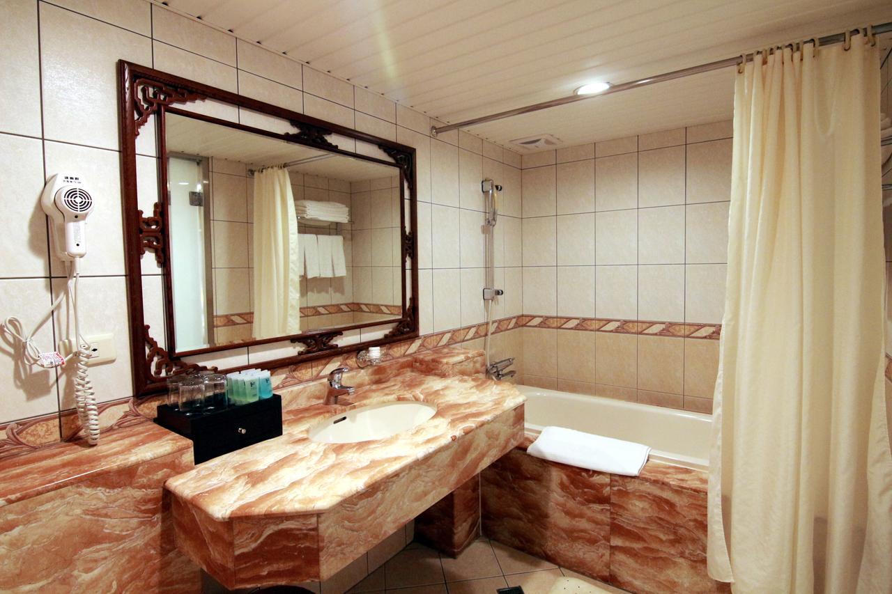 King'S Paradise Hotel Zhongli Εξωτερικό φωτογραφία